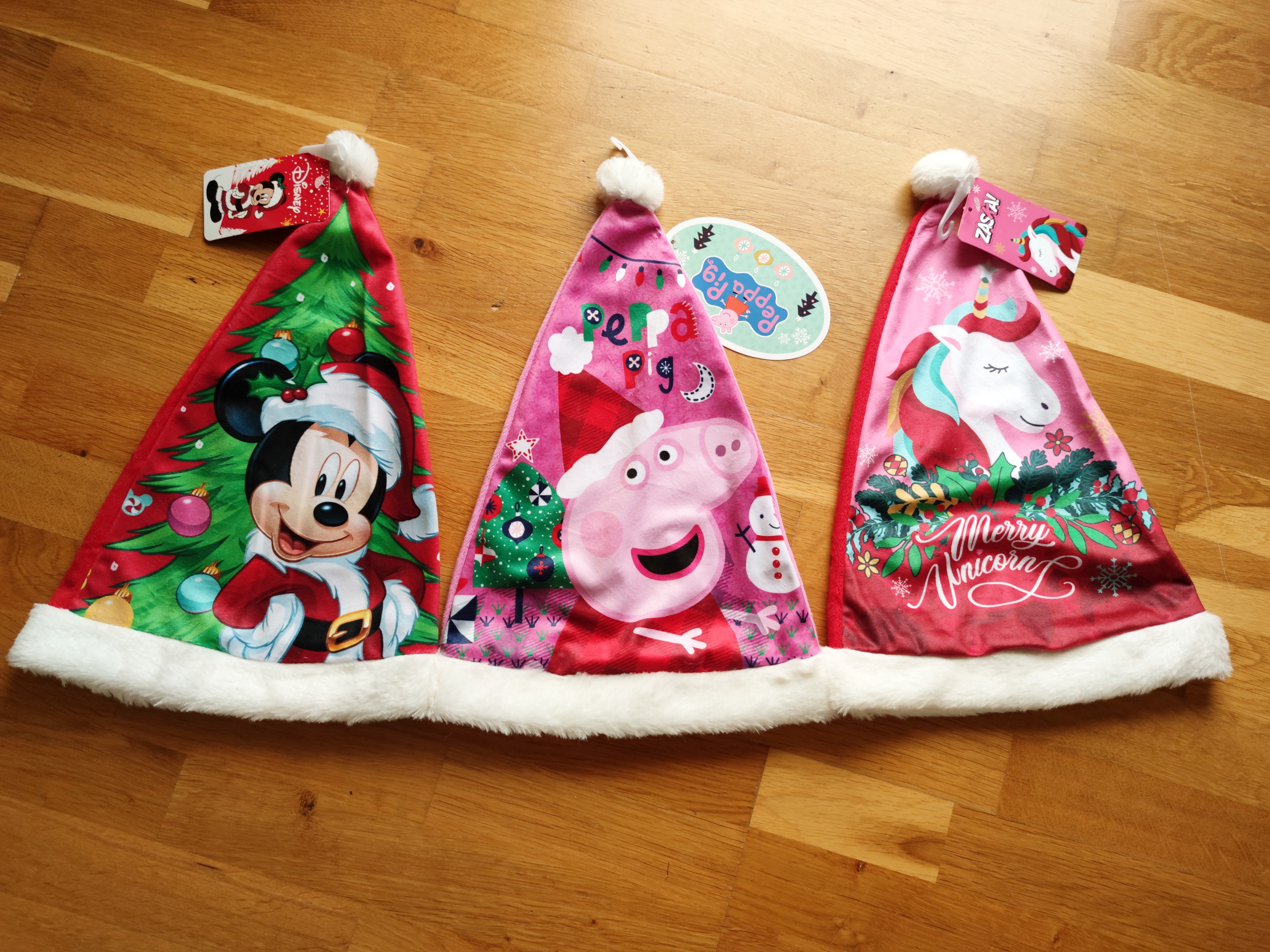 Vánoční čepice PRASÁTKO PEPPA