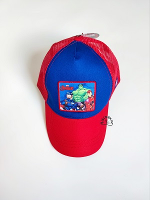 Chlapecká kšiltovka se síťkou AVENGERS červená