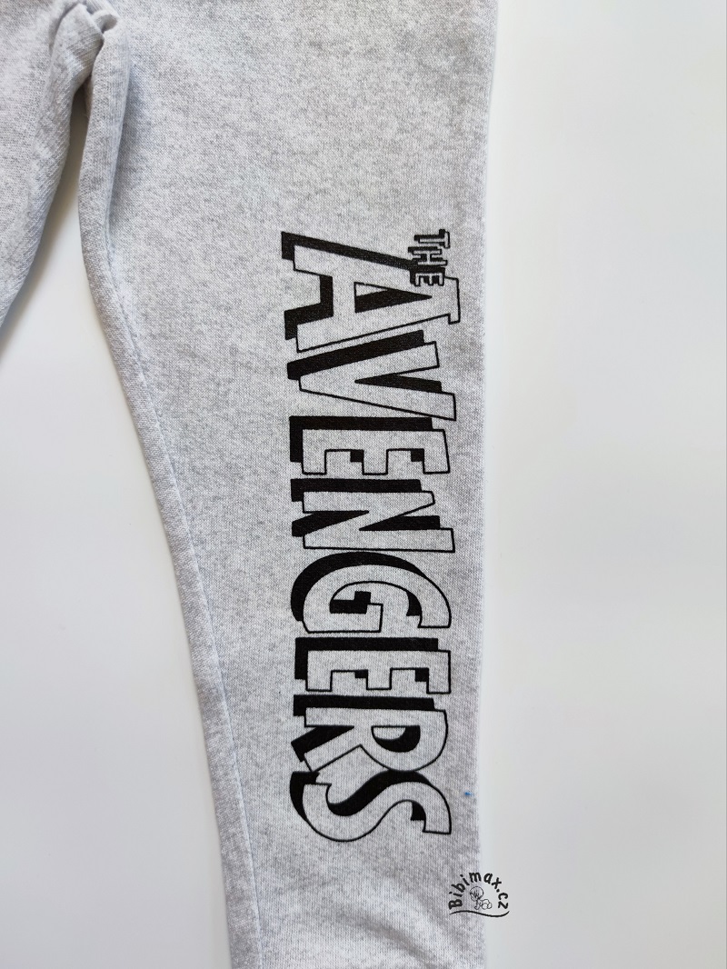 Chlapecké tepláky marvel AVENGERS světle šedé