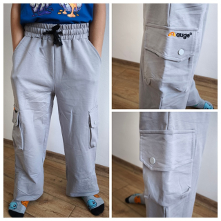 Chlapecké široké tepláky s kapsami - šedé